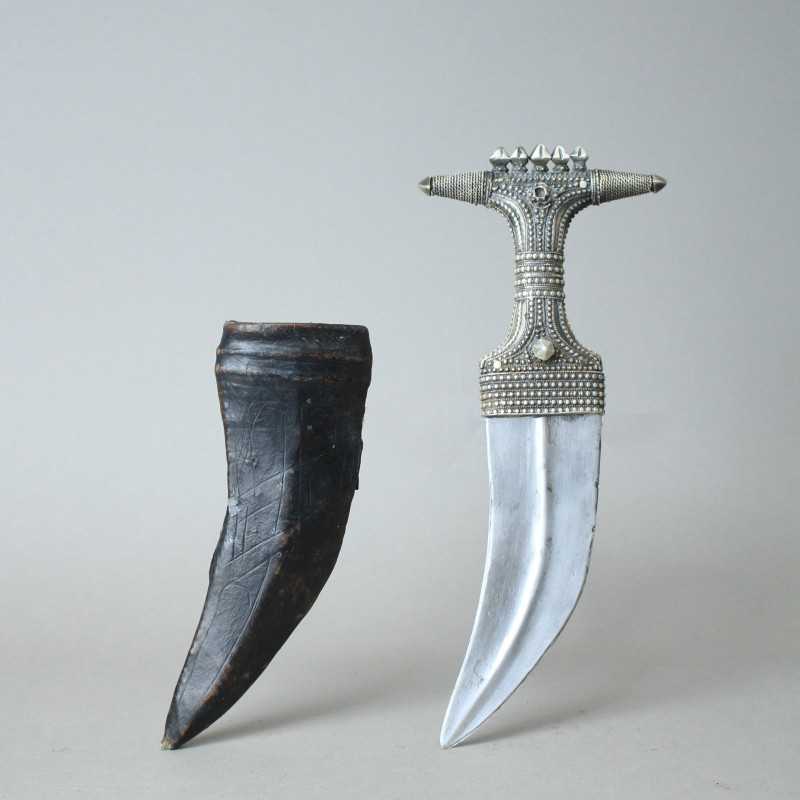Fine complete and Rare JAFLE Jambiya Dagger from the Tihama Region, Yemen