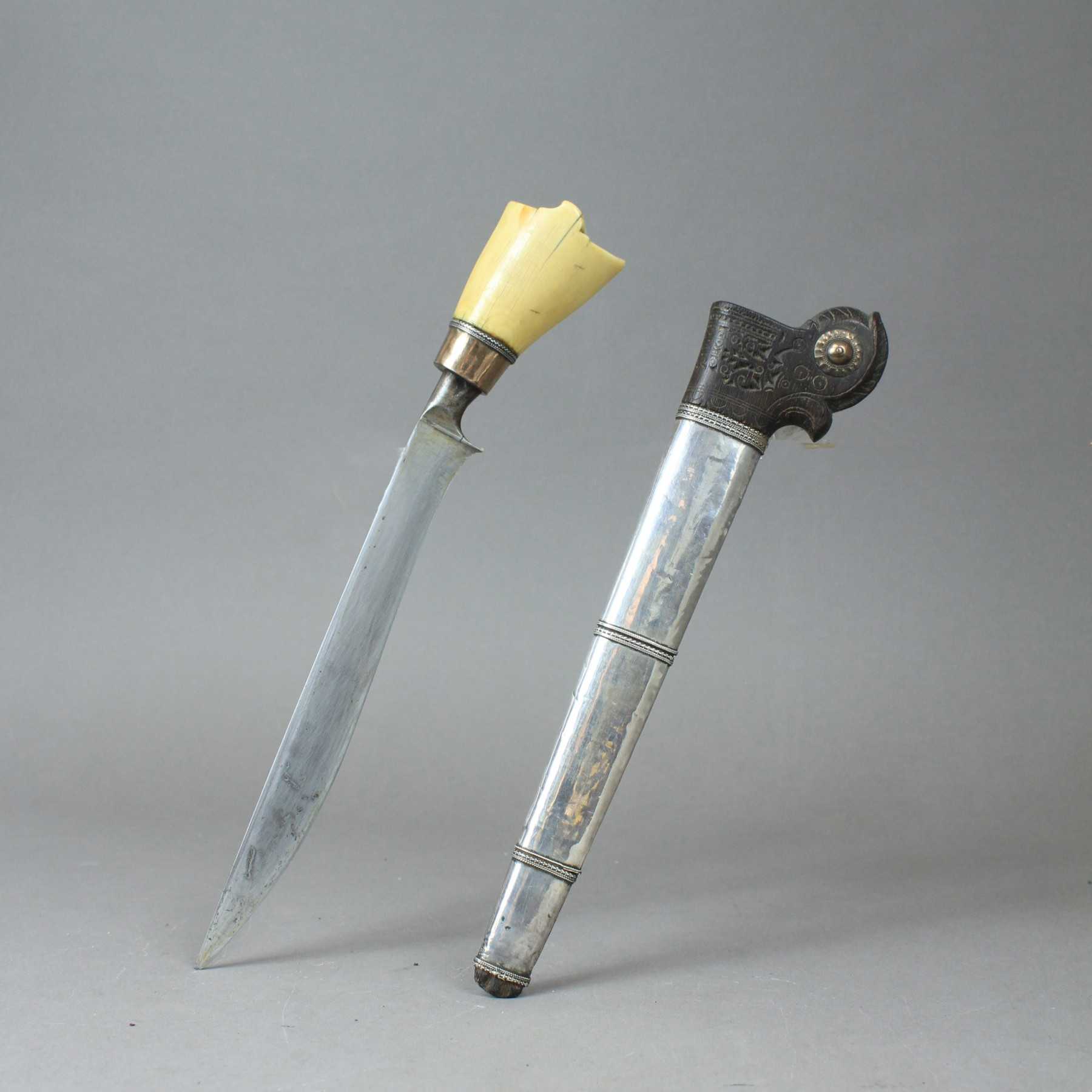 Very Good Tumbok Lada Knife - Sumatra