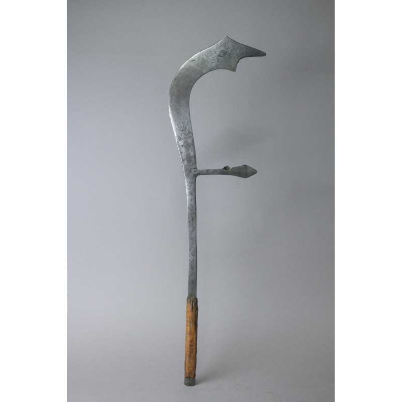 Large Ingessana Throwing Knife with Important Provenance, Sudan