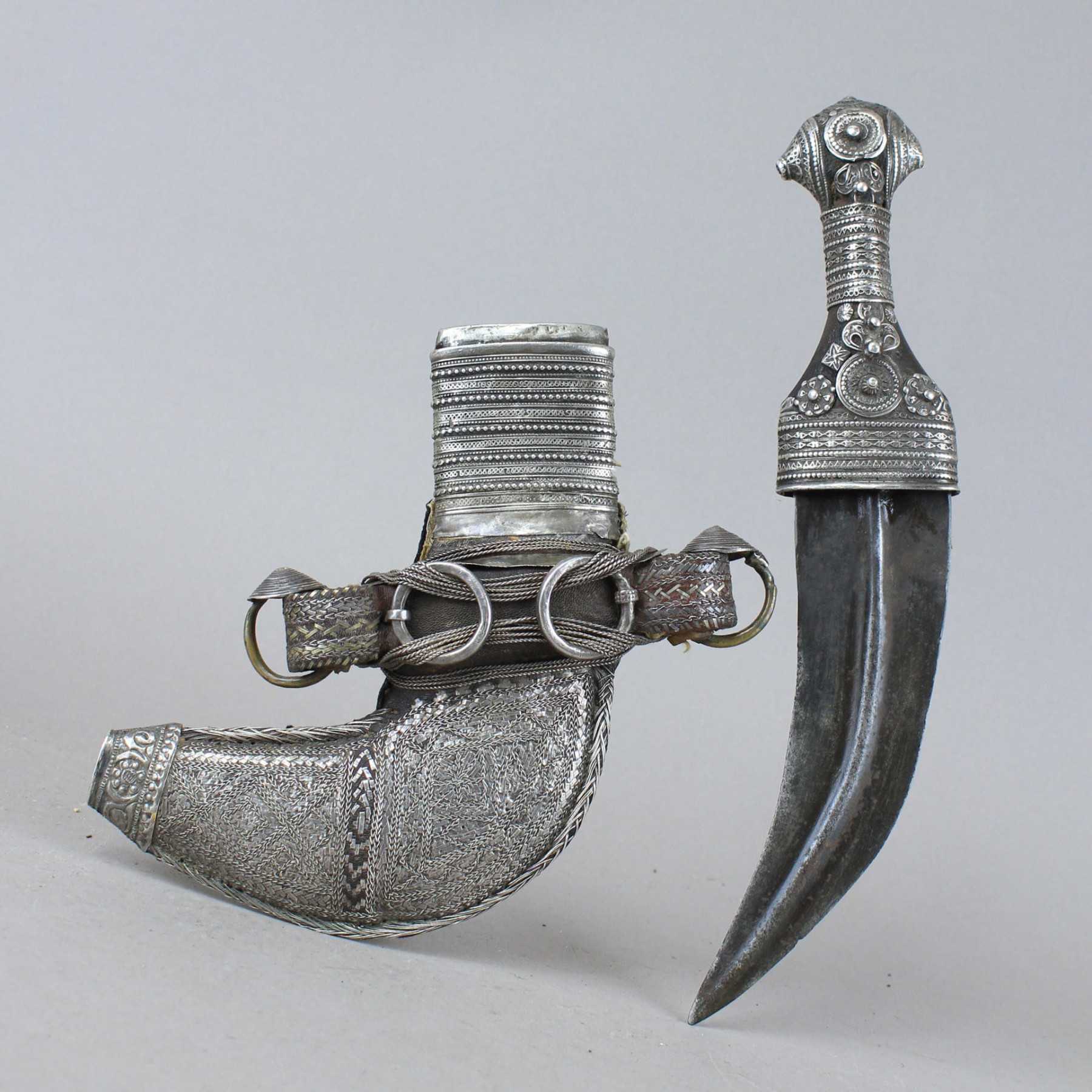 Very Good Royal Saidi Khanjar - Oman